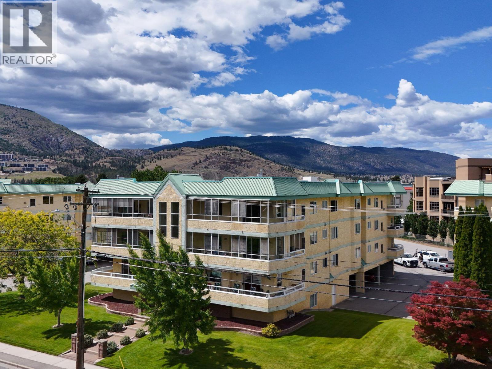 #312 3595 SKAHA LAKE Road - 24