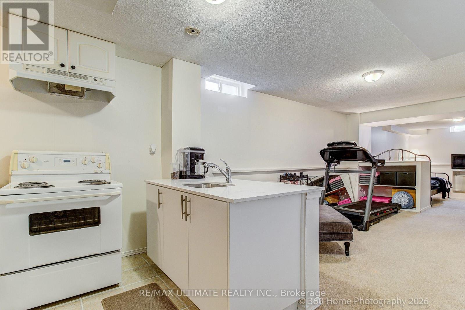 53 WILSHIRE DRIVE - 16