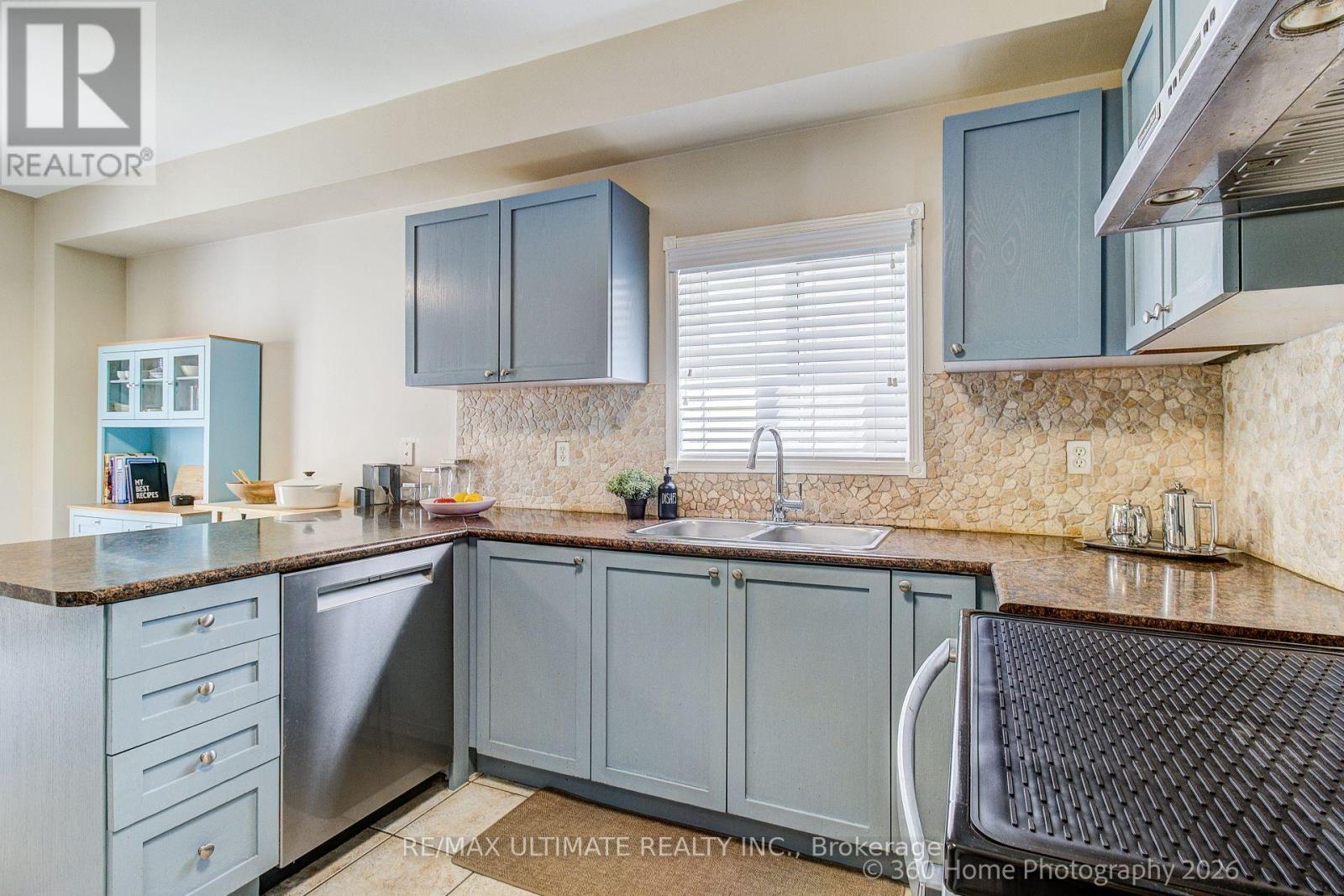 53 WILSHIRE DRIVE - 6