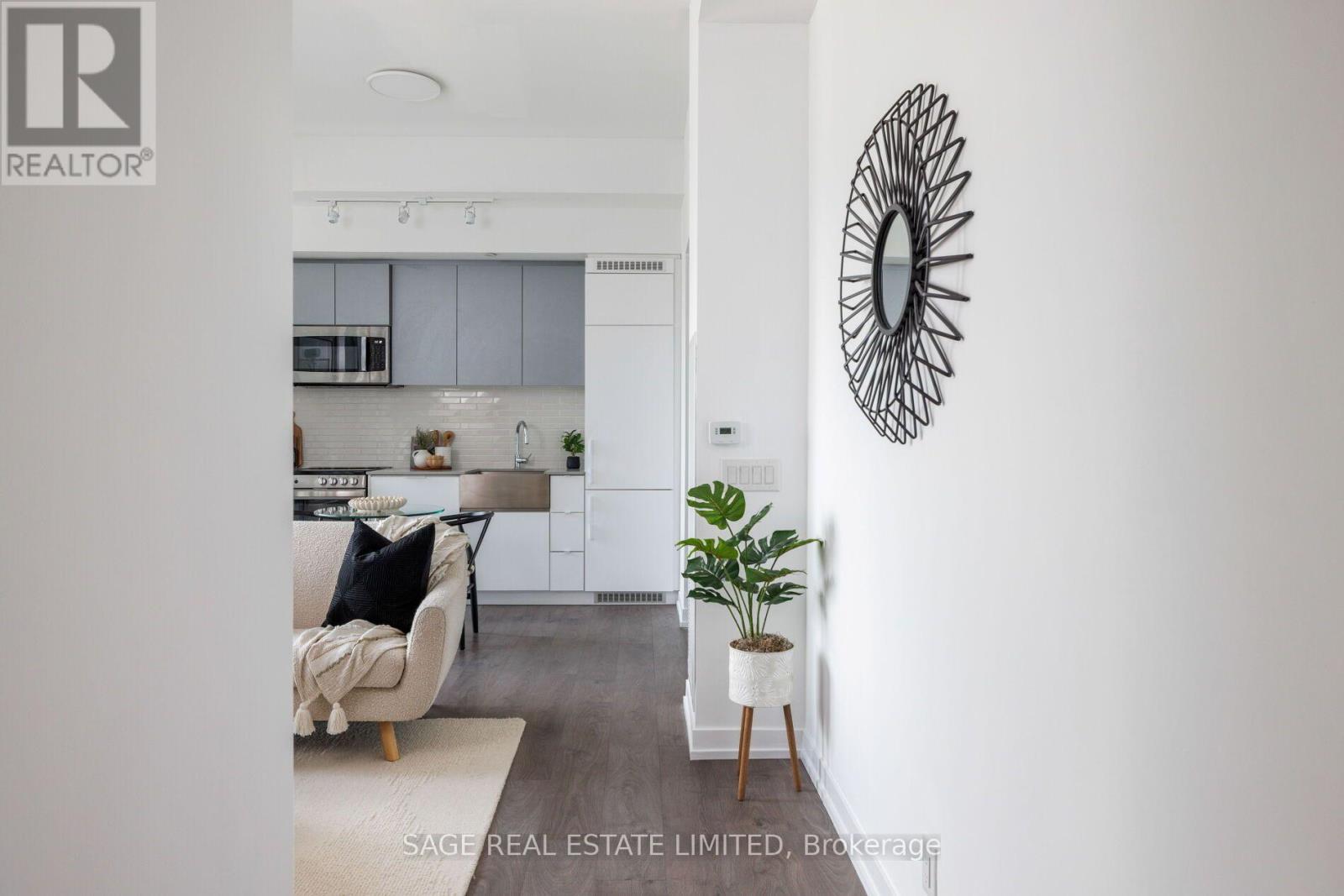 #1012 270 DUFFERIN STREET - 20