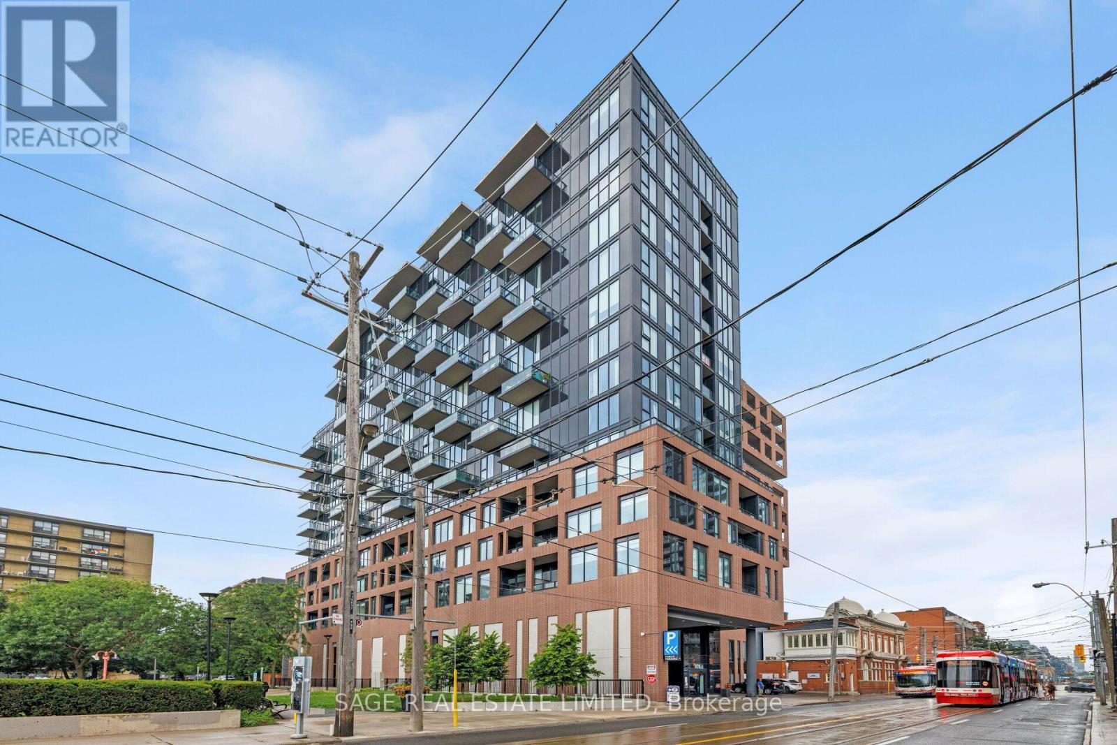 #1012 270 DUFFERIN STREET - 5
