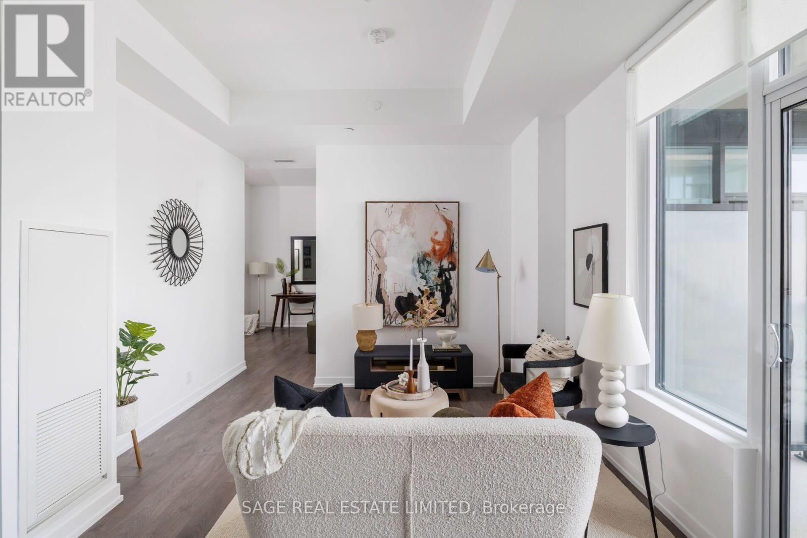 #1012 270 DUFFERIN STREET - 22