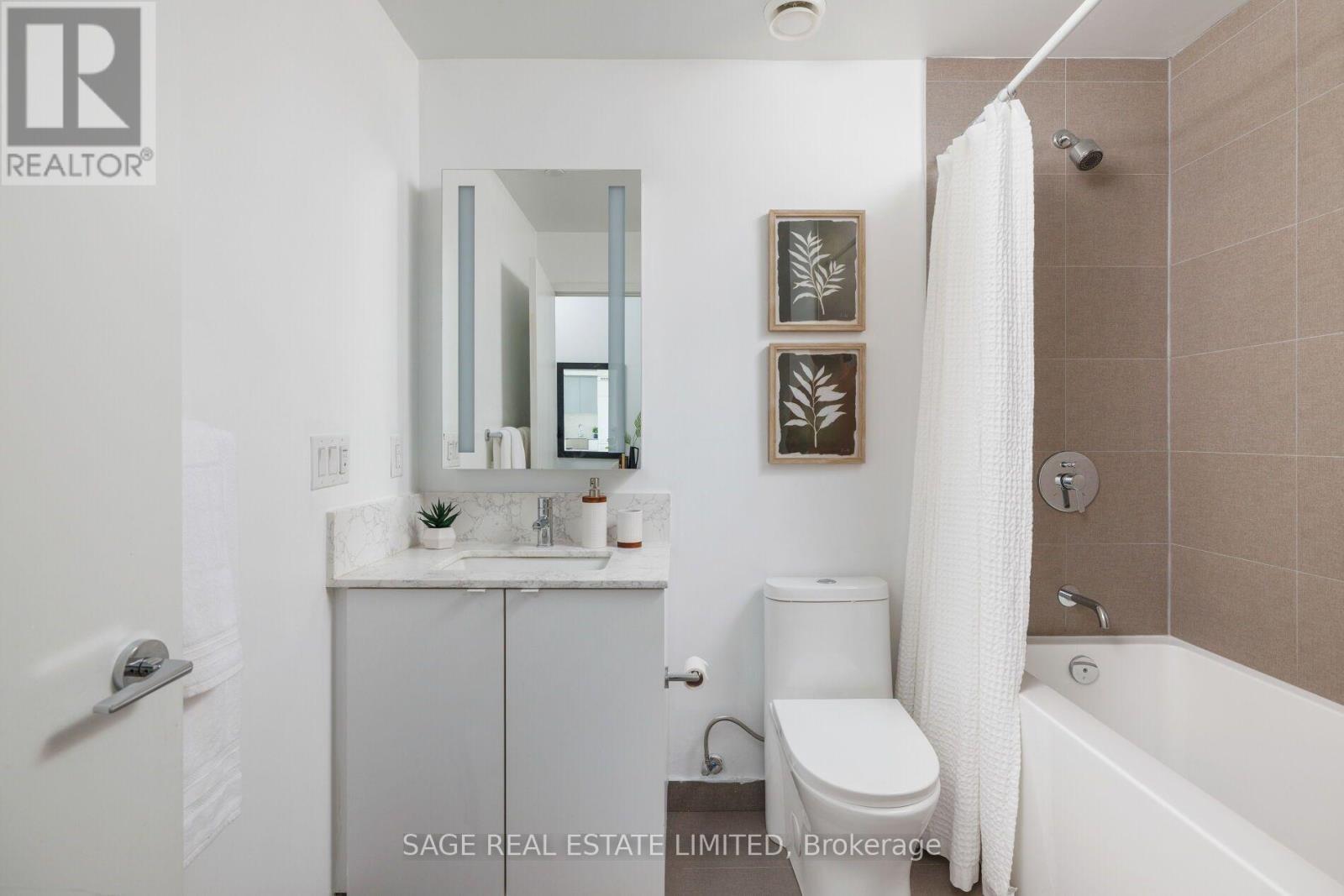 #1012 270 DUFFERIN STREET - 17