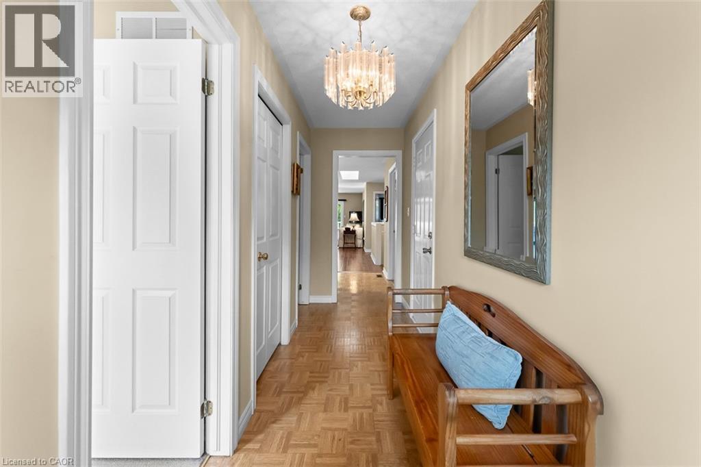 9 KINSMAN Court - Image 12