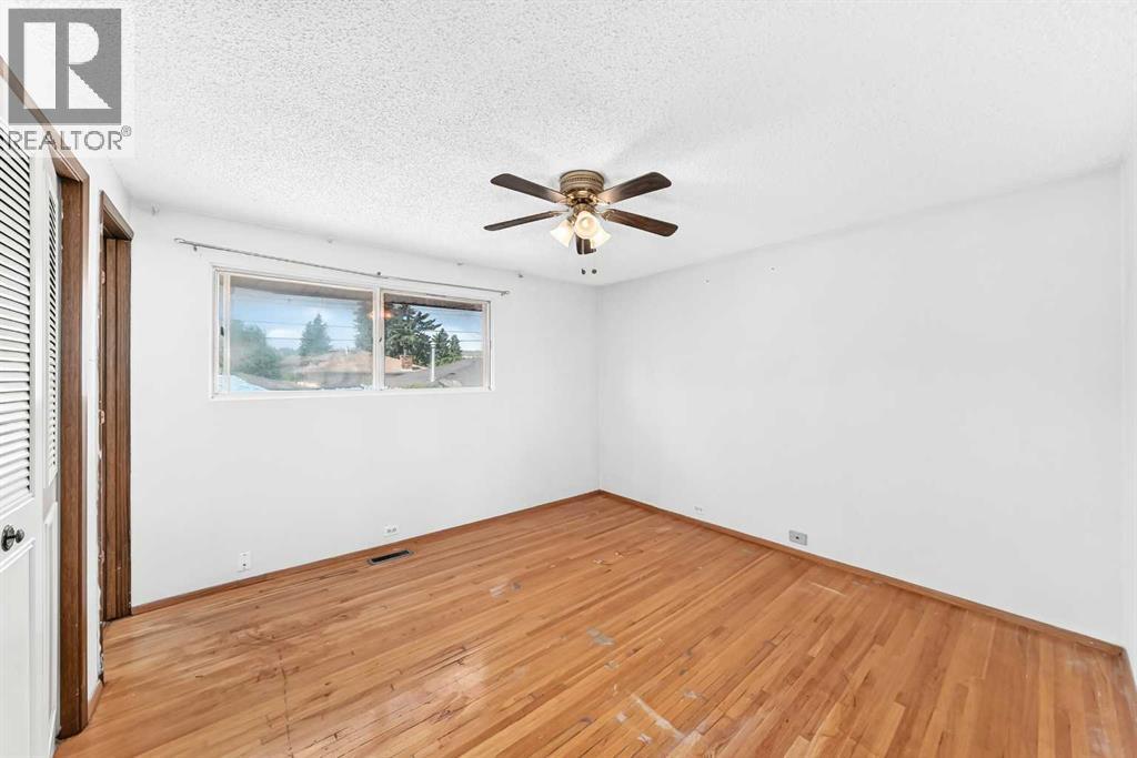 6839 Huntridge Hill NE - 11
