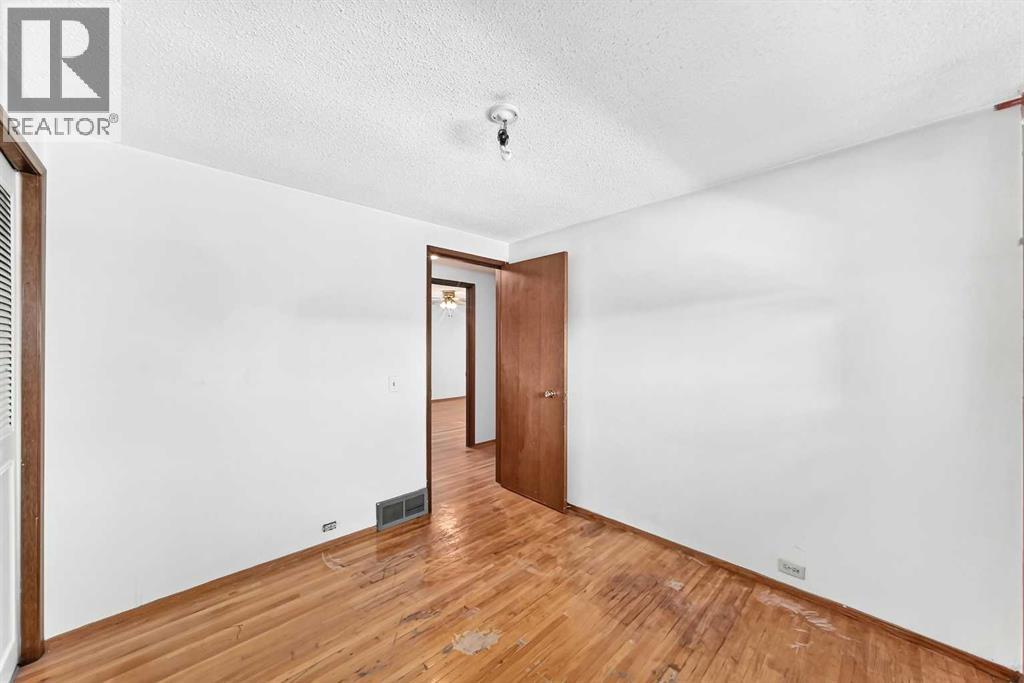 6839 Huntridge Hill NE - 15