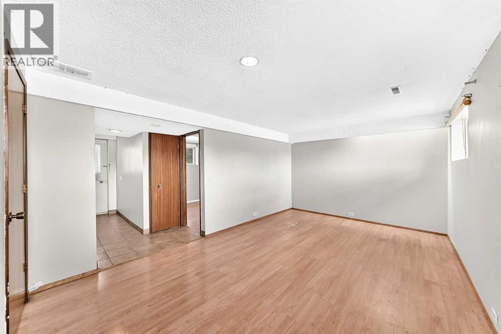 6839 Huntridge Hill NE - 21