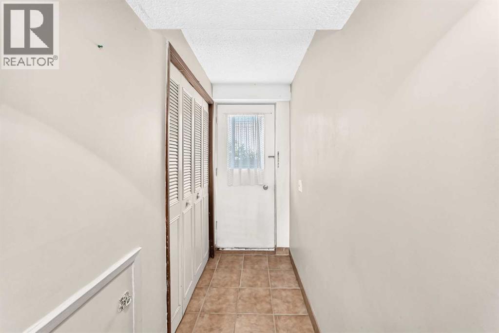 6839 Huntridge Hill NE - 26