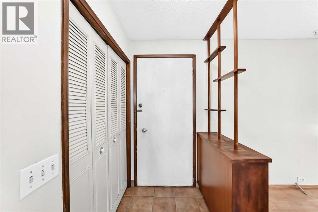 6839 Huntridge Hill NE - 3