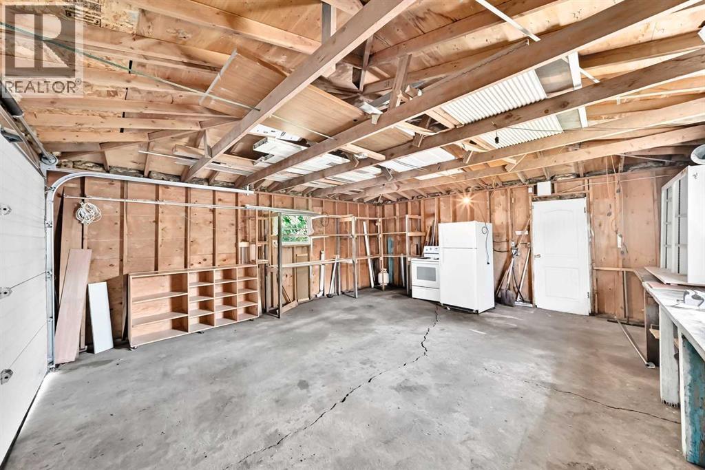 6839 Huntridge Hill NE - 33