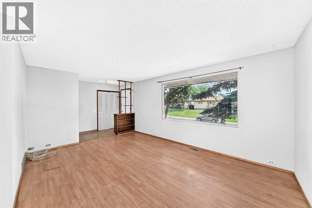 6839 Huntridge Hill NE - 8