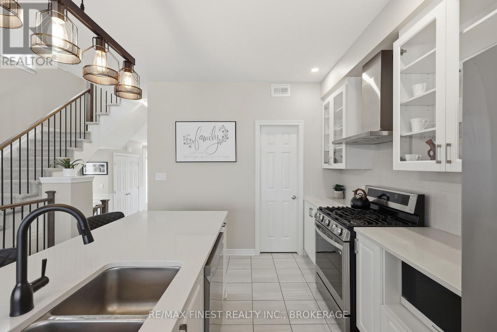 1689 TENLEY DRIVE - 12