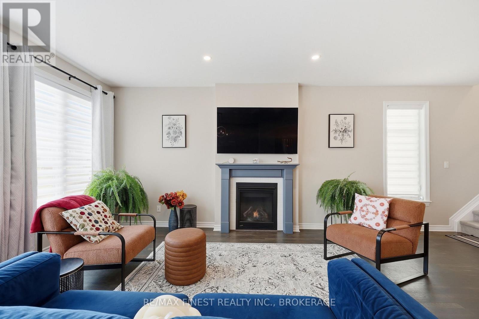 1689 TENLEY DRIVE - 18