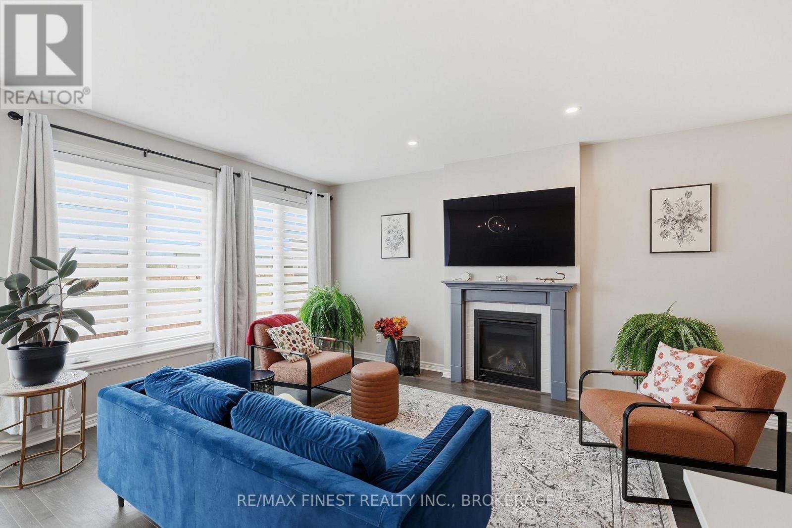 1689 TENLEY DRIVE - 22