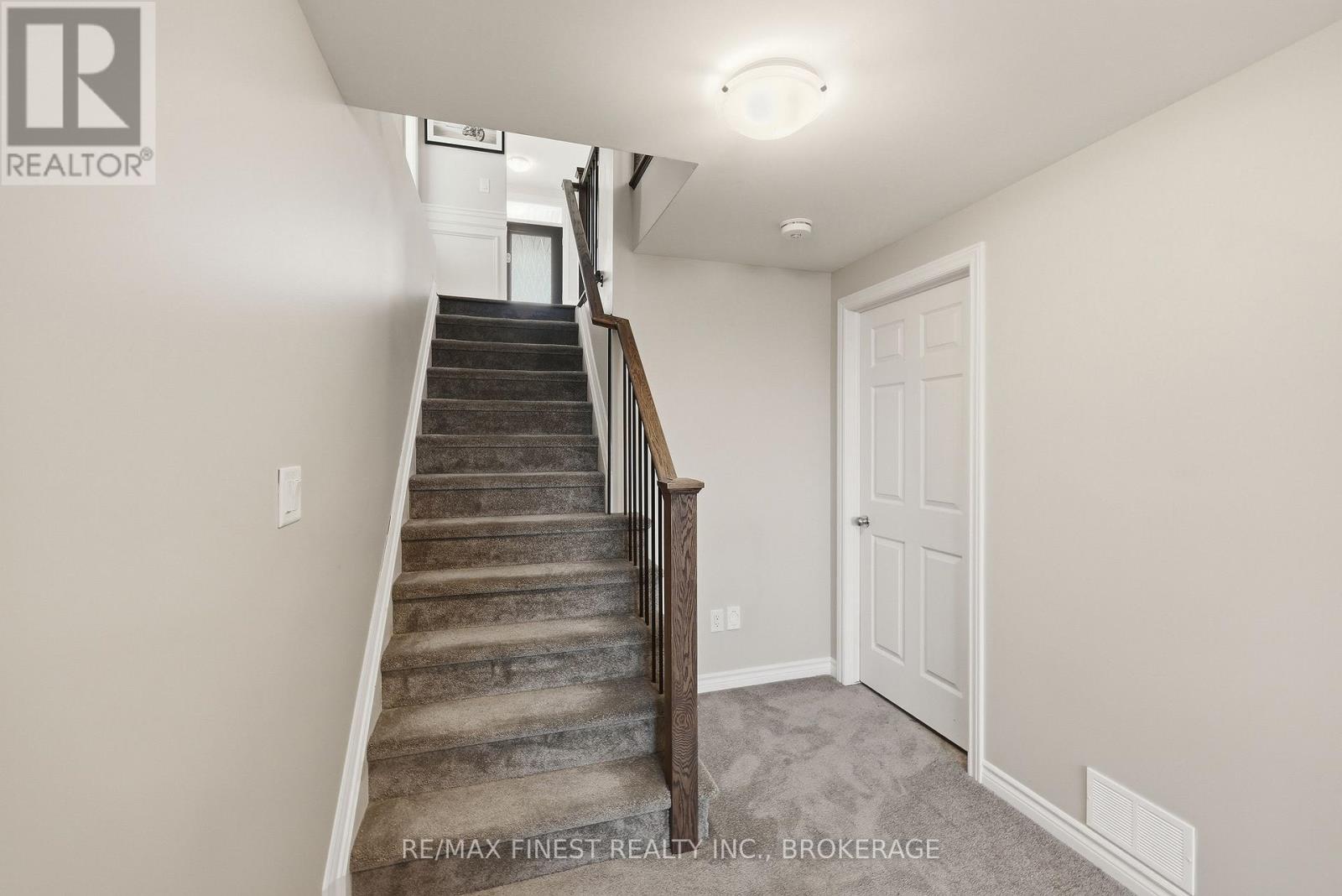 1689 TENLEY DRIVE - 34