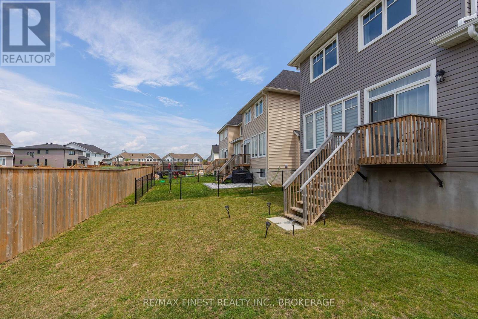 1689 TENLEY DRIVE - 40