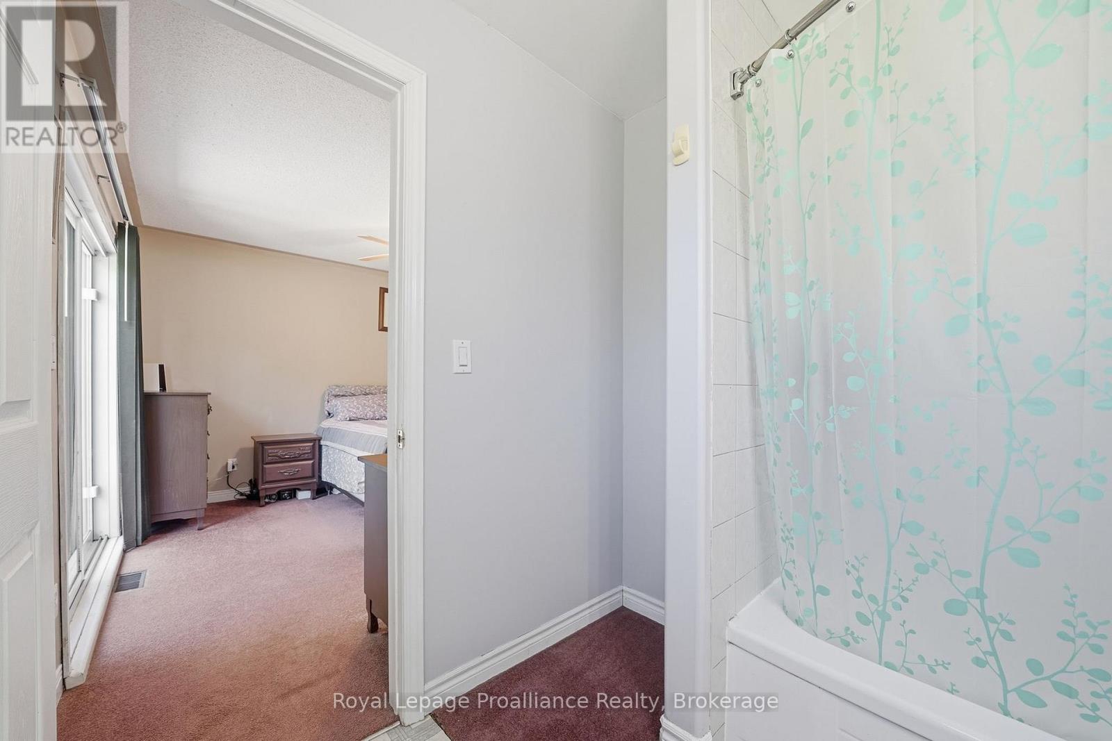 2103 RON HARNDEN ROAD - 35