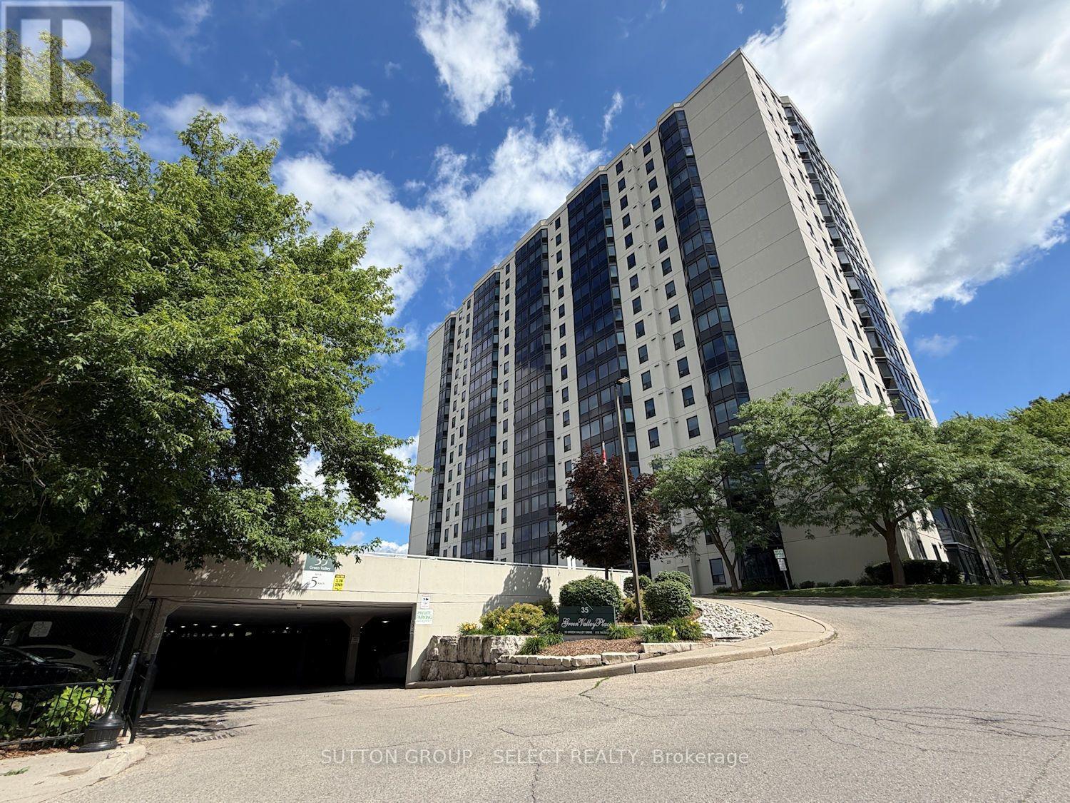 #609 35 GREEN VALLEY DRIVE - 1