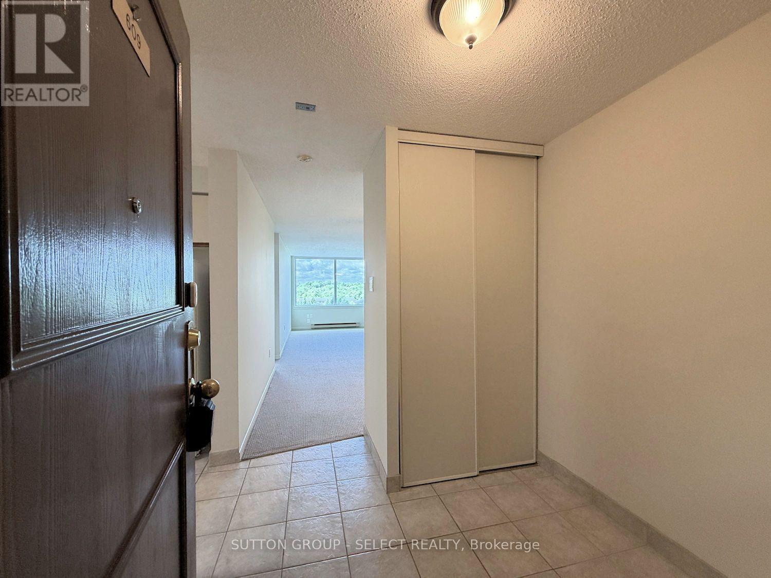 #609 35 GREEN VALLEY DRIVE - 9