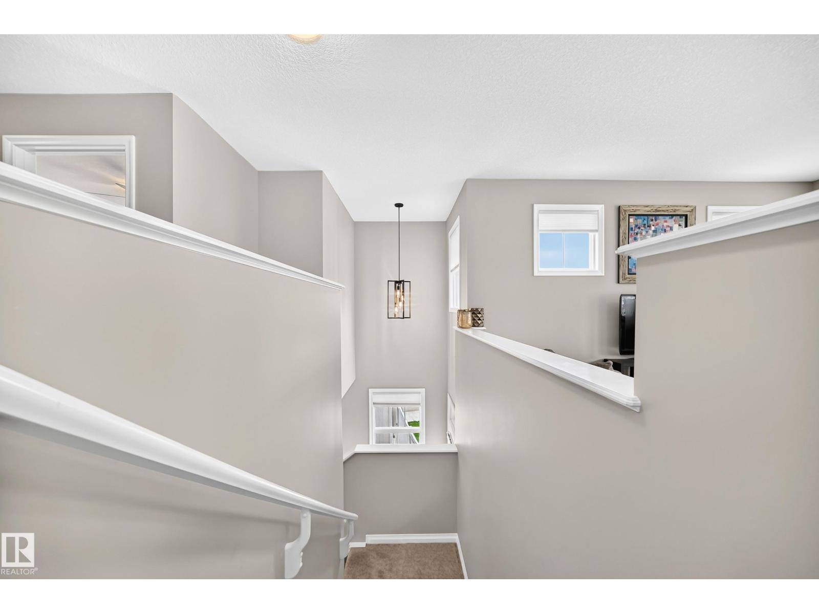 22131 95 AV NW - 22
