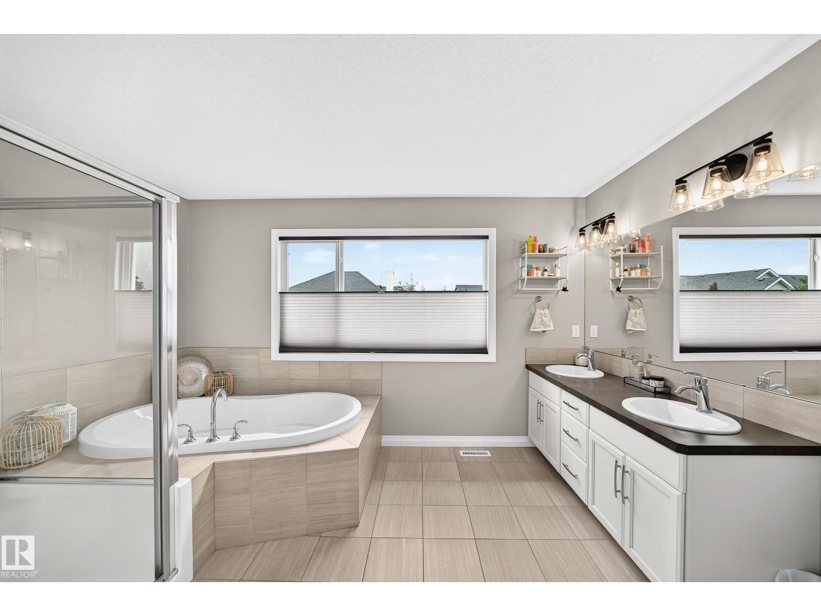 22131 95 AV NW - 29