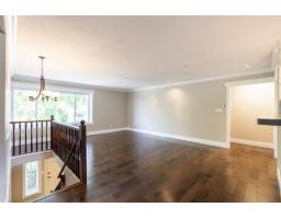 12922 19a Avenue, Surrey, BC V4A8P1 Photo 8