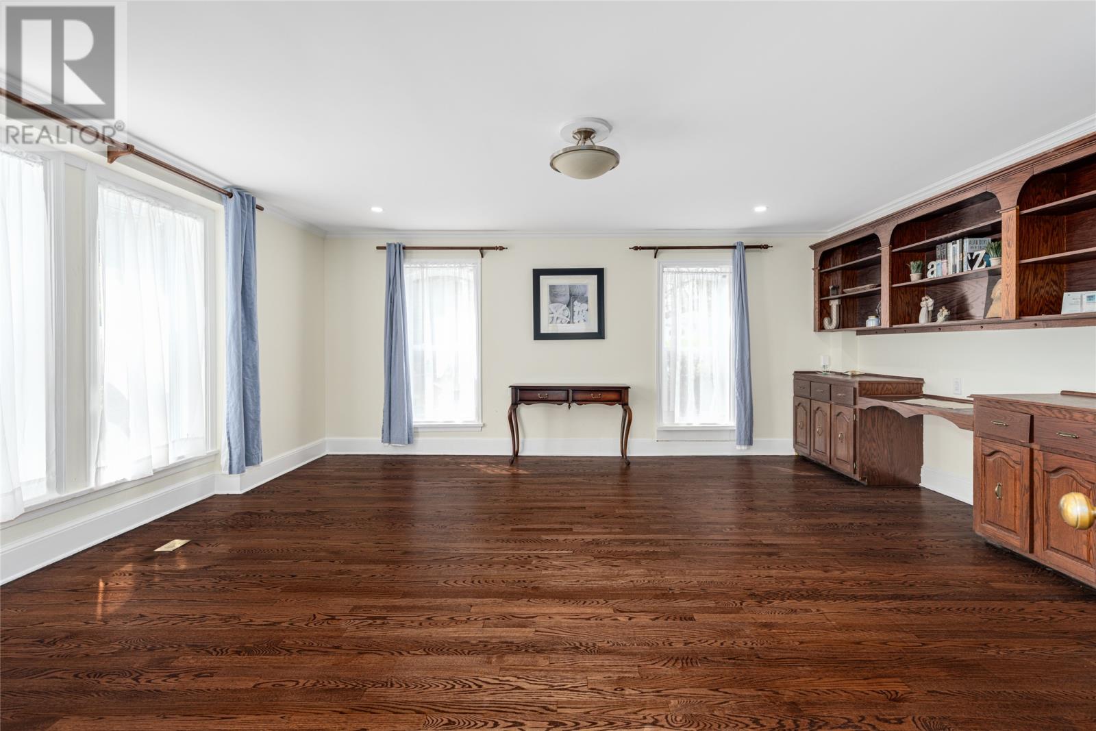 8 Riverview Avenue - 19