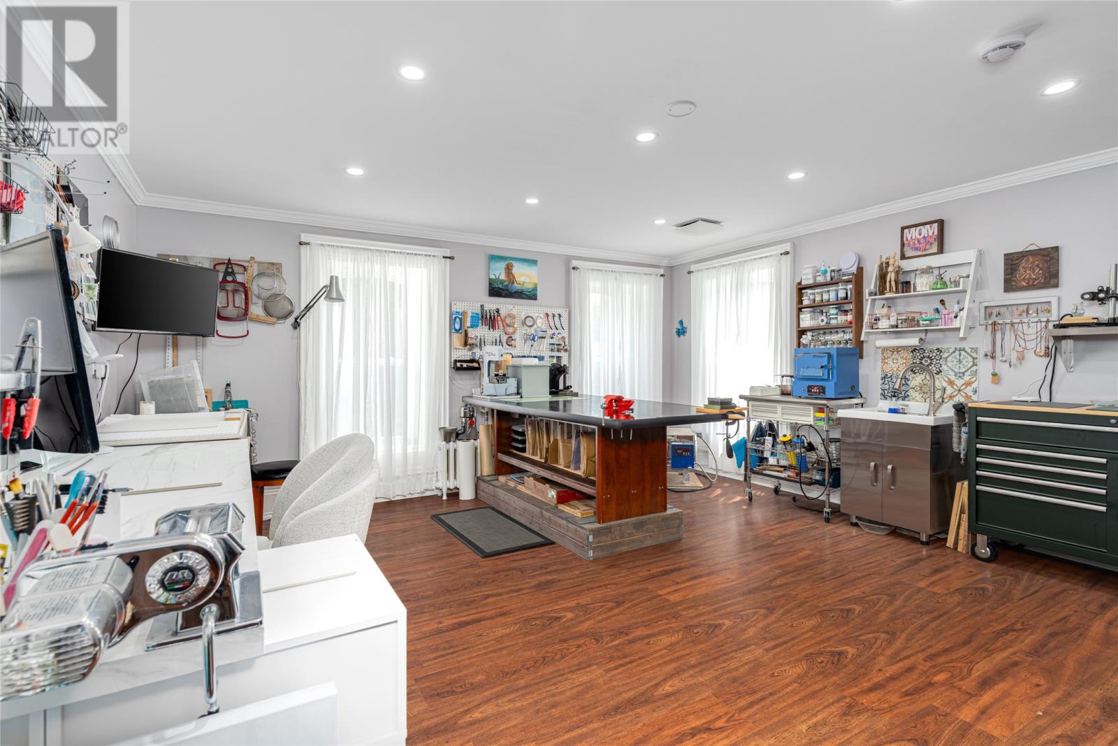 8 Riverview Avenue - 39