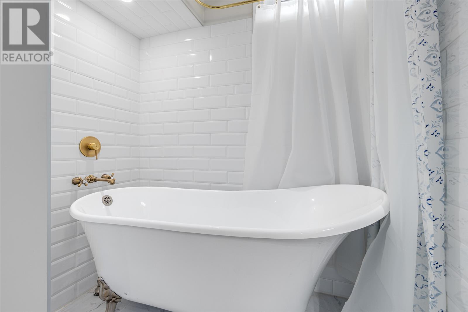 8 Riverview Avenue - 43