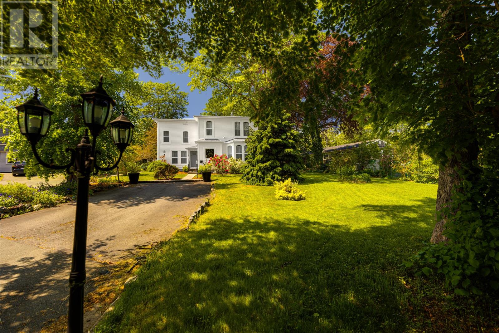 8 Riverview Avenue - 5