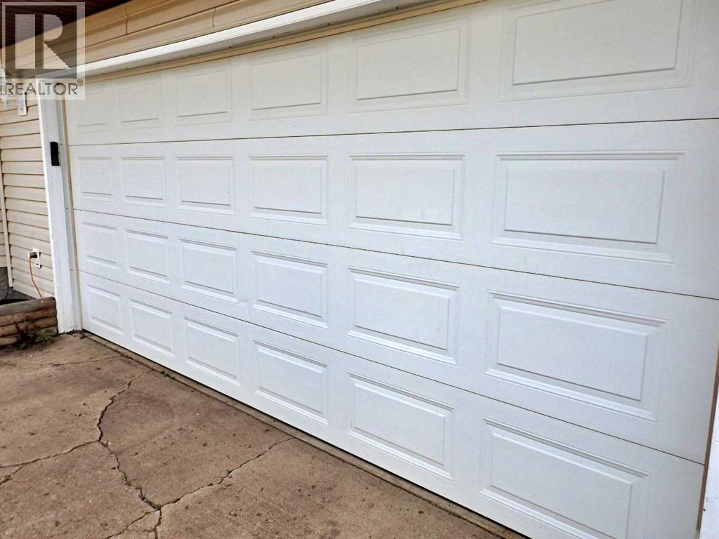 6402 53 Avenue - Image 3