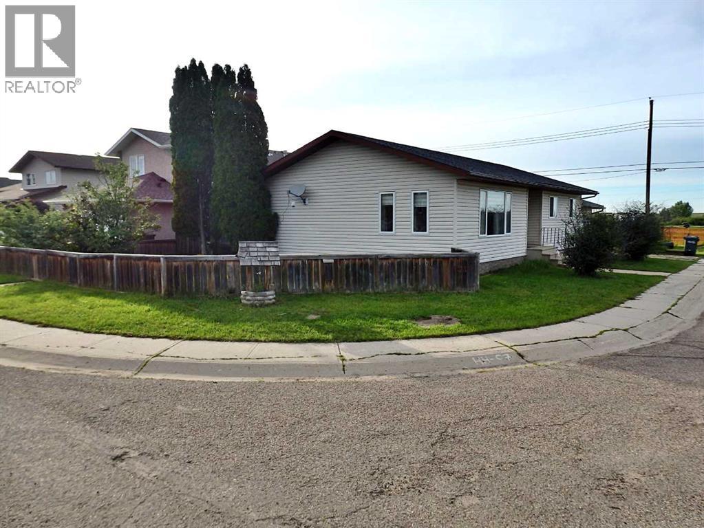 6402 53 Avenue - 40
