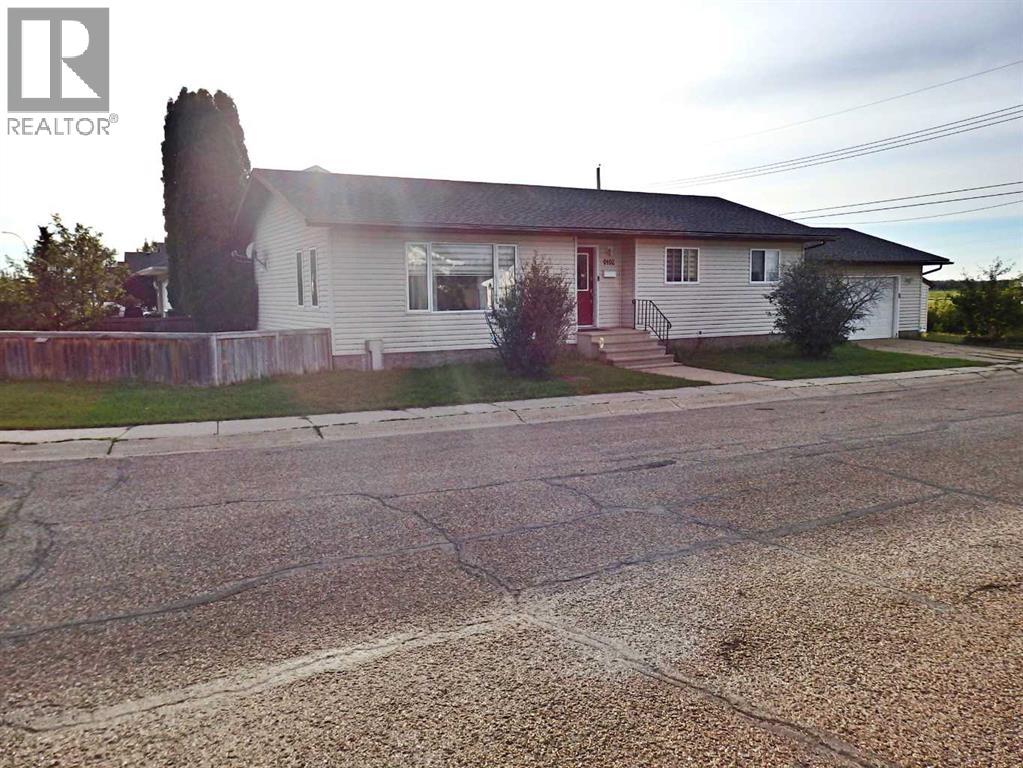 6402 53 Avenue - 46