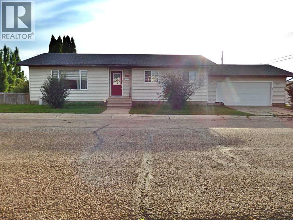 6402 53 Avenue - 1