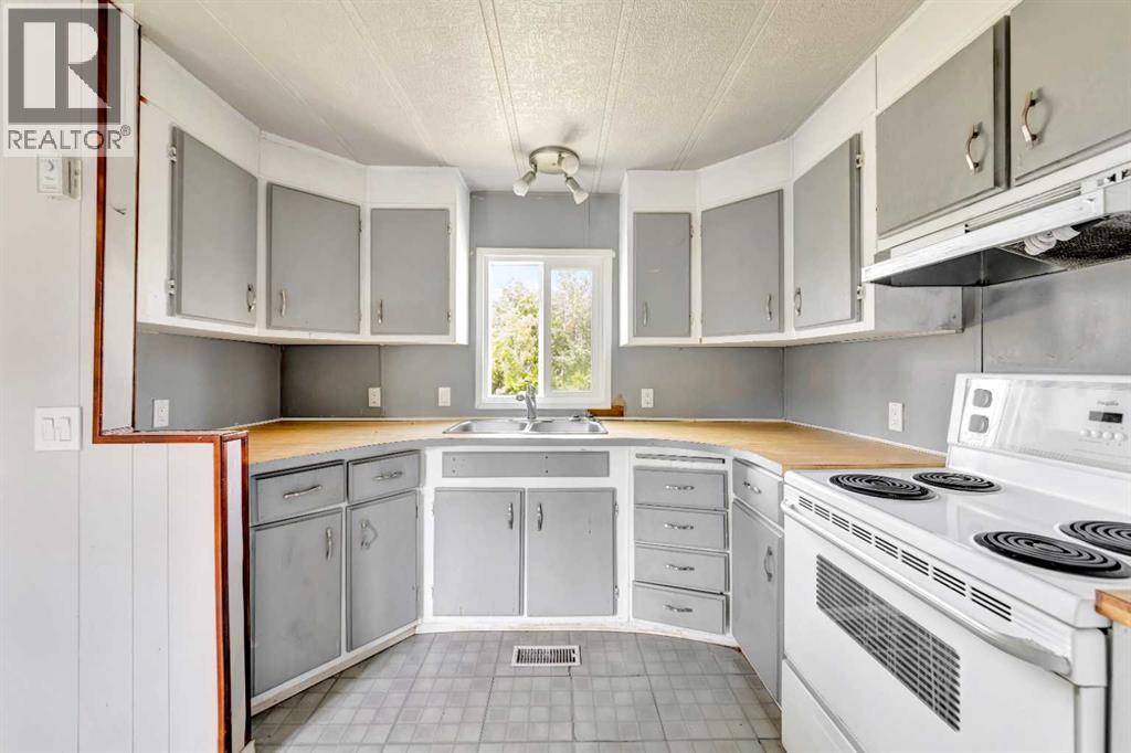 301 8 Avenue - 9