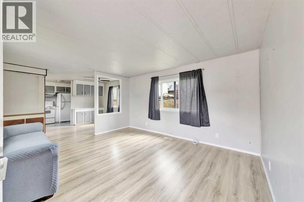 301 8 Avenue - 4