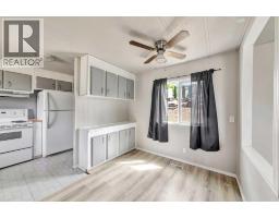 Kitchen - 301 8 Avenue, Paradise Hill, SK S0M2G0 Photo 6