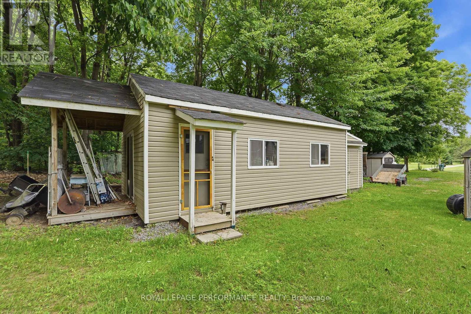 #30 2251 CONCESSION 9 ROAD - 27