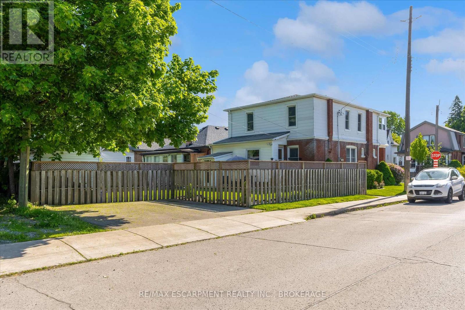 121 EDGEMONT STREET N - 41