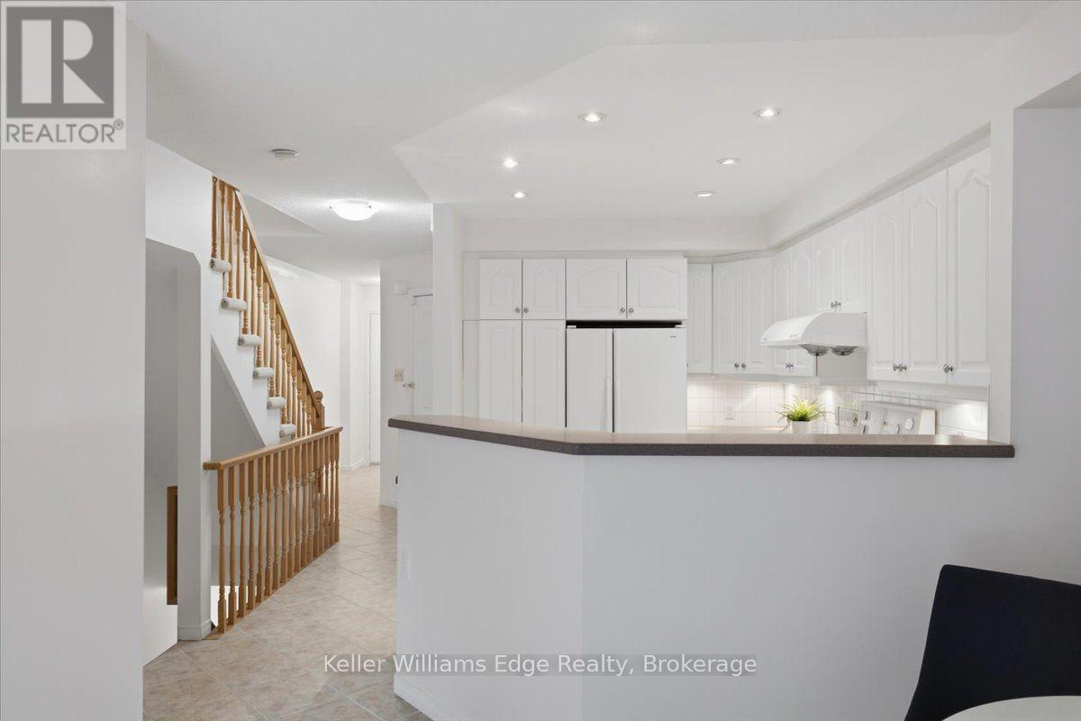 #20 2025 CLEAVER AVENUE - 19