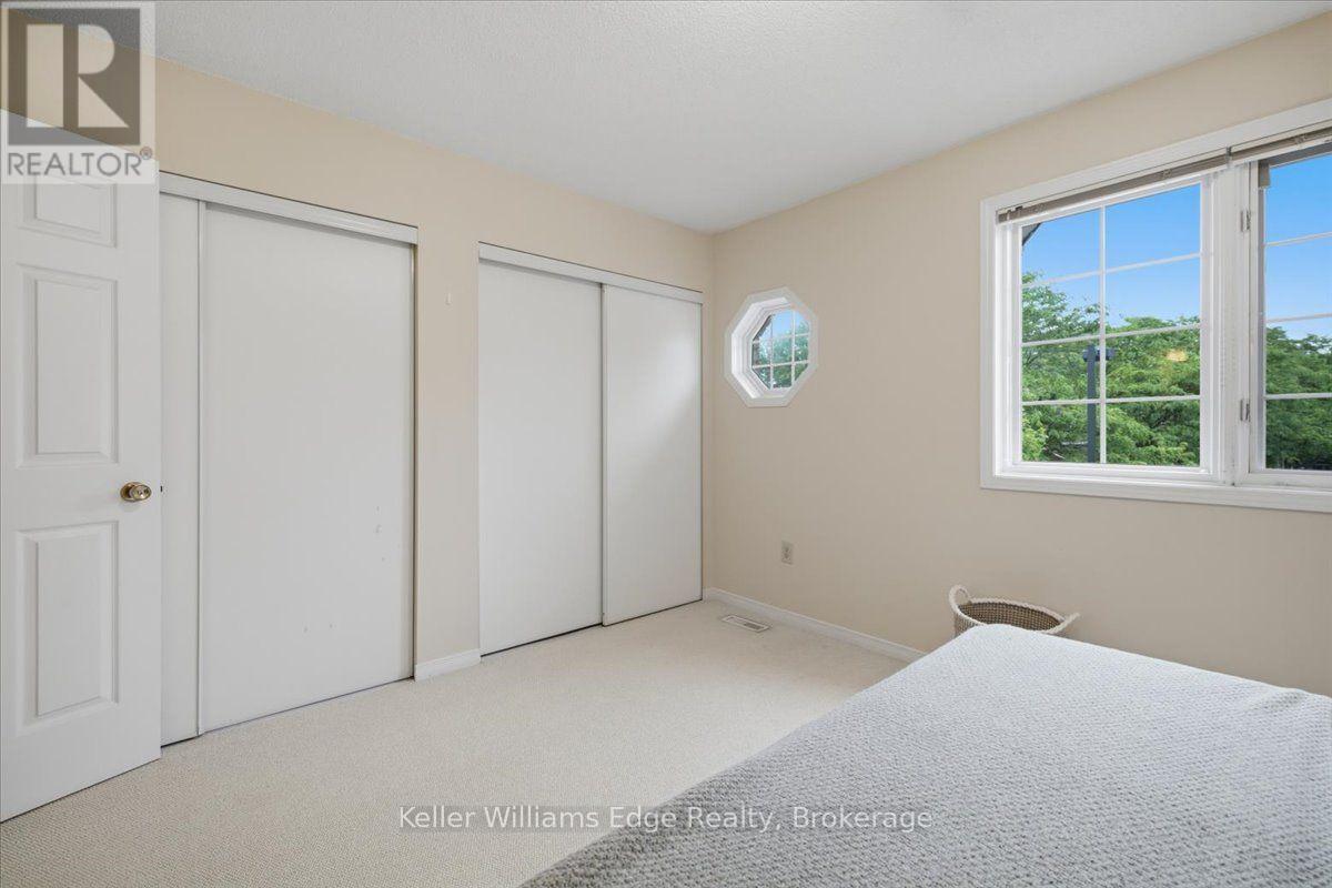 #20 2025 CLEAVER AVENUE - 32