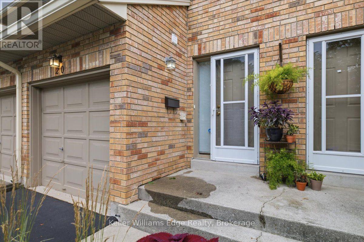 #20 2025 CLEAVER AVENUE - 4