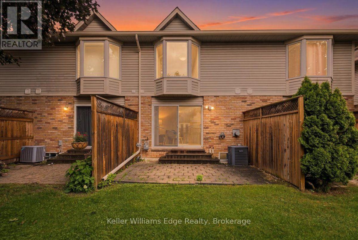 #20 2025 CLEAVER AVENUE - 44