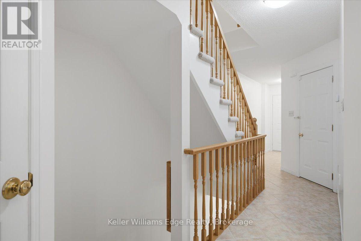 #20 2025 CLEAVER AVENUE - 8