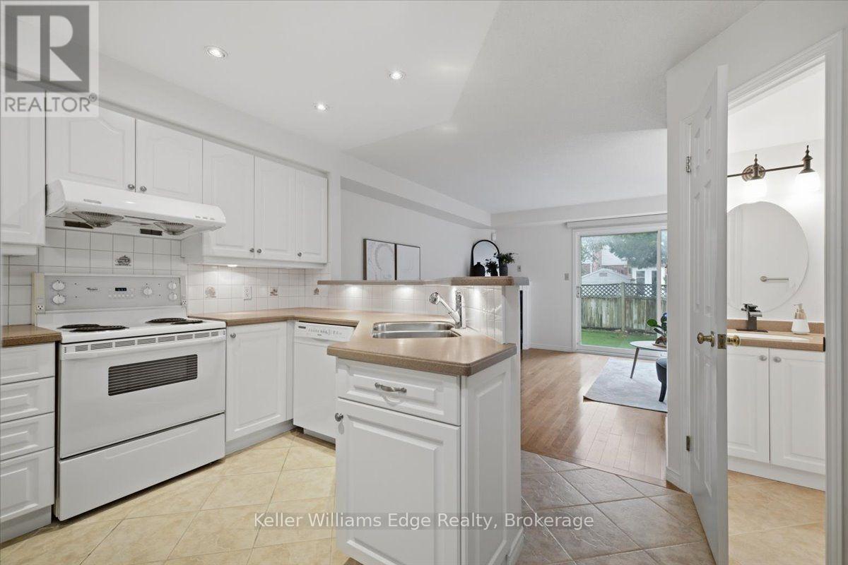 #20 2025 CLEAVER AVENUE - 9
