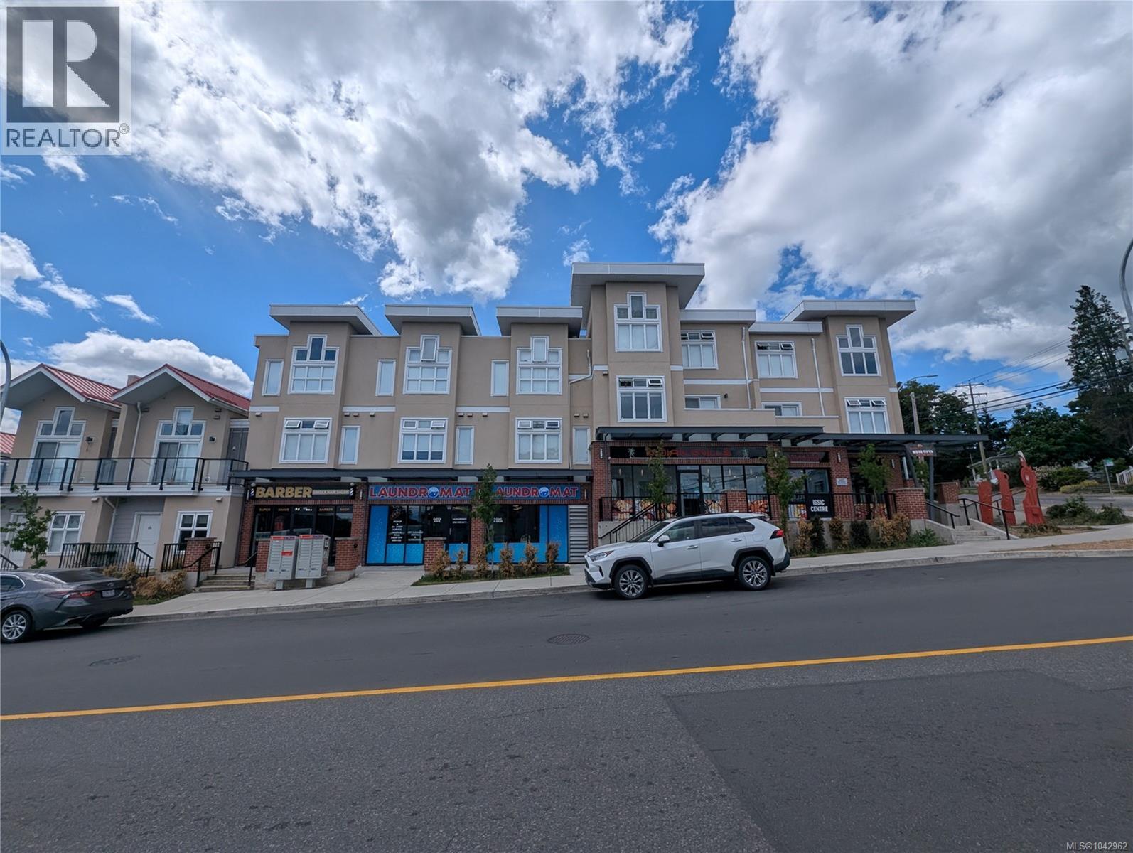 507 Milton St, Nanaimo — photo 3