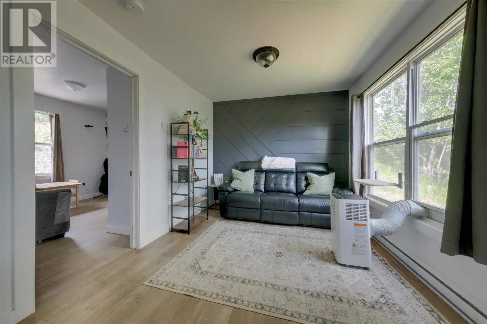 11 Rivervale Road - 13
