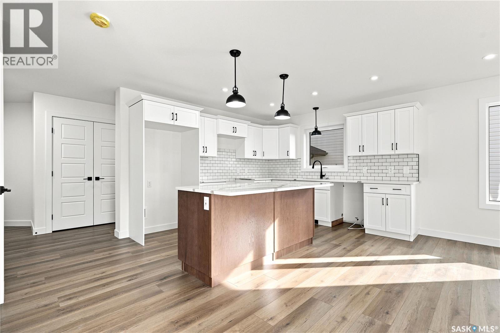 495 Traeger CLOSE - 7