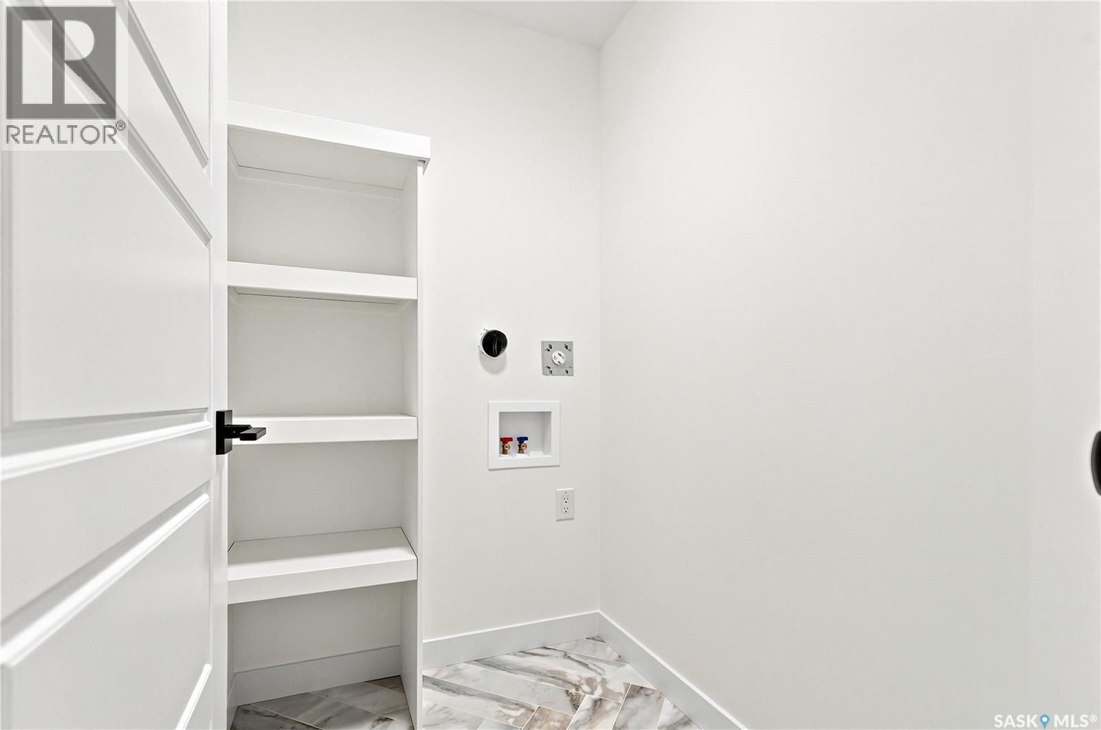 495 Traeger CLOSE - 30