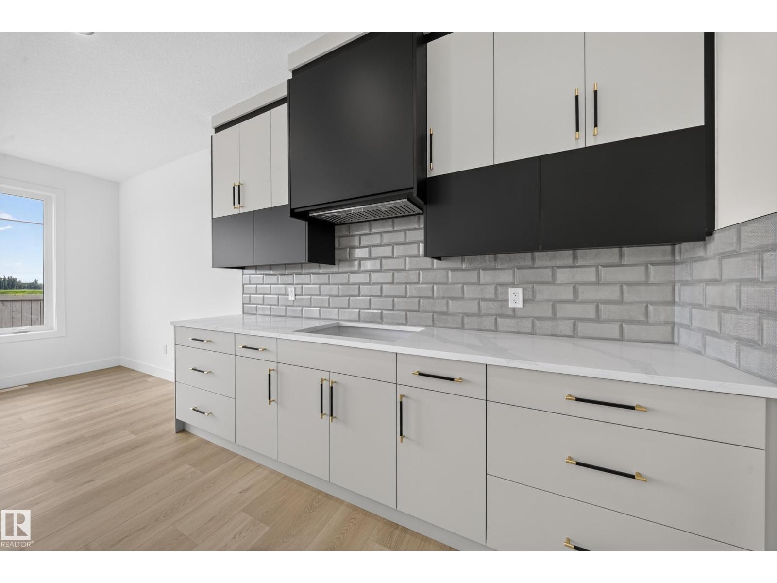 803 30 AV NW - 13